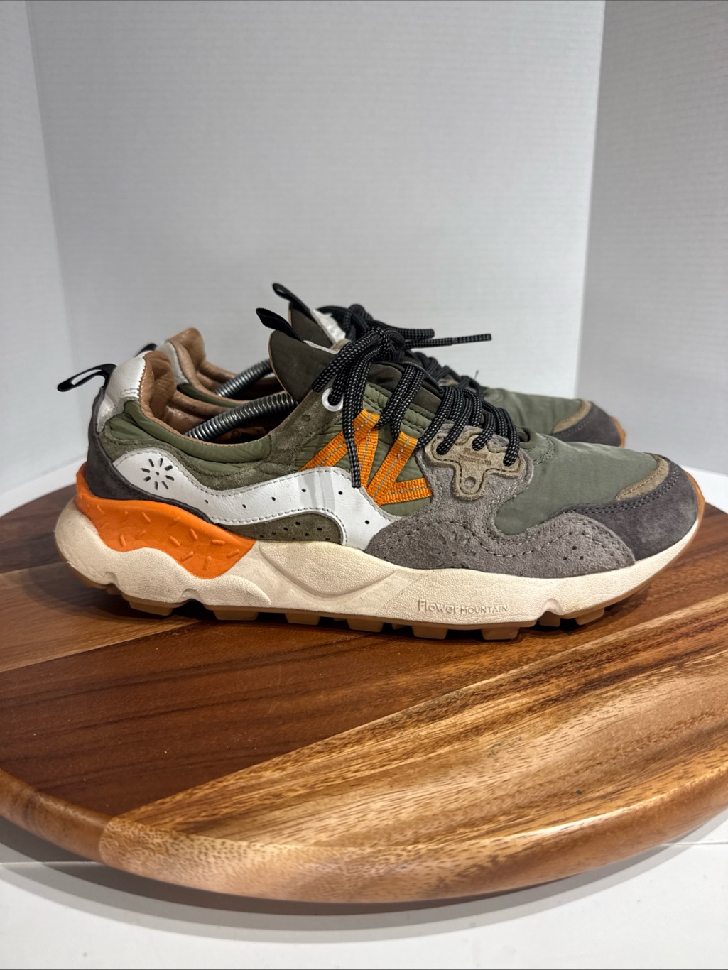 Flower Mountain Men’s Size 9 Sneakers Yamano 3 Trail Shoes Olive Orange Gray — image 2 of 8